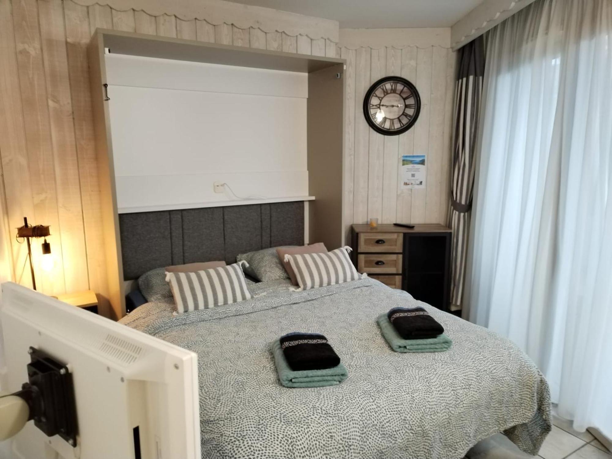 Studio Les Pieds Dans L'Eau Au Bord Du Lac D'Annecy Duingt Εξωτερικό φωτογραφία